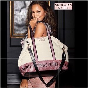 Victoria’s Secret Weekender Bag